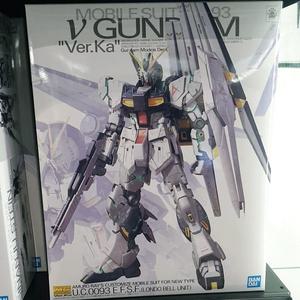 MG 뉴 건담 Ver. Ka 1/100 뉴 건담