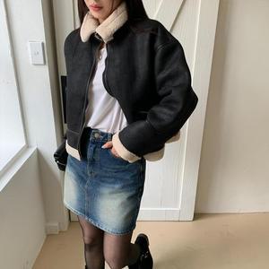 여자 카라넥 버클 레더 무스탕