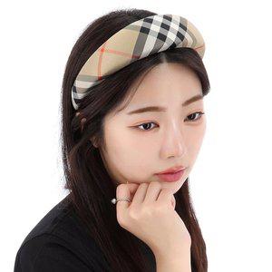 [버버리]국내배송 25SS 버버리 체크 패턴 헤어밴드 성인사이즈 8100163 B9368
