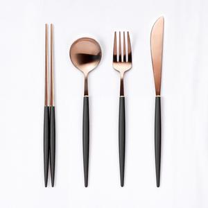 보겐 에펠 커트러리 핑크로즈(블랙) 디너 스푼