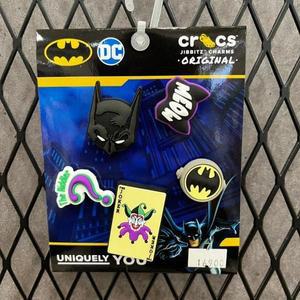 [크록스]CROCS HC02 지비츠 배트맨 5팩 번들 JIBBITZ BATMAN 5 PACK BUNDLE 10011809 (S13043367)