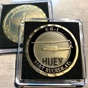 Huey 헬리콥터 UH-1 Ft. 러커 육군 항공 챌린지 코인 케이스 포함