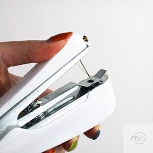 자스민스토어 핸드미싱 핸드형가정용재봉틀 바느질도구 바지줄이기미싱도구 핸드자수기계 의류라벨미싱기