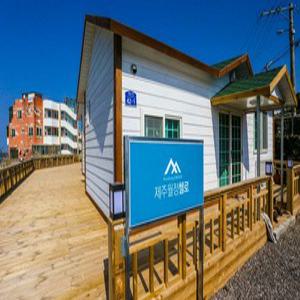 [제주 펜션] 제주 월정첼로하우스펜션 (제주시)