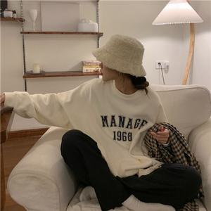 여성 맨투맨 오버핏 박스 티셔츠