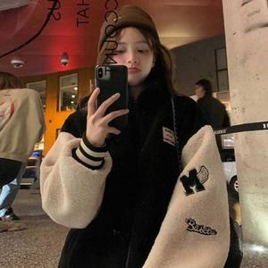 [오노마] ONM 여자 겨울 데일리 간절기 데이트룩 보온 양털 야구 점