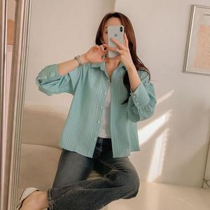 스트라이프셔츠 슬림핏 세로줄 크롭 셔링블라우스