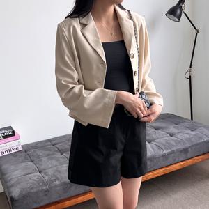 [리빌모아]여자 베이직 버튼 카라 데일리 심플 숏 자켓 SDW-JKA-SUUW003