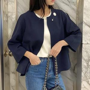 여자 9부소매 메탈브로치 언발 노카라 자켓