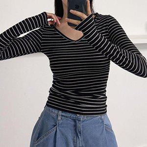[옷자락]여자 슬림핏 이너 긴팔티 단가라 브이넥 후드 티셔츠
