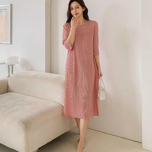 주름원단 칠부소매 라운드 봄마실 통일자 플리츠원피스