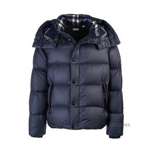 [버버리] FW24 남성 퍼프 나일론 패딩 8096381 M LEEDS A1222 _SSG