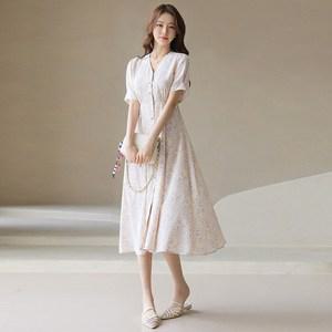 [스타일온미] 라리엔 잔잔한 파스텔 플라워 A라인 플레어 롱 원피스