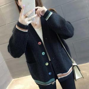 여자 검정 룩 간절기 직장인 데일리 스타일 블랙 가디건 출근 Grv 코디
