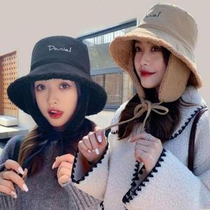 [BZJL5TI2_4C]겨울 귀도리 외출 모자 뽀글이 귀여운 패션