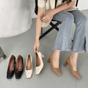 발편한 스퀘어 미들힐 펌프스 승무원구두 청키힐7cm