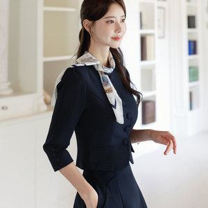 [시크라인] 뮤즈아 라운드넥 퍼프 슬리브 크롭 셋업자켓