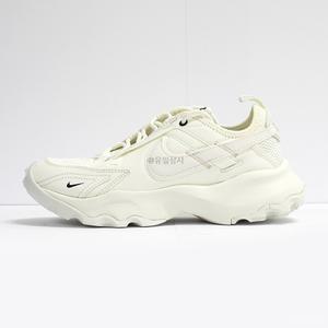 나이키 TC 7900 화이트 여성용 운동화
