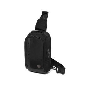[다이나핏 공식](택가89,000원) 공용 코어 트레인 슬링백_YUA23B24