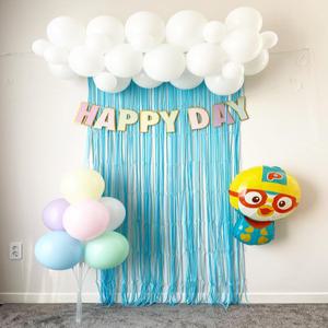 하늘색 파티커튼 은박커튼 생일파티 벽장식