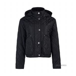 [라벨루쏘]  FW24 여성 크롭 퀼팅 나일론 자켓 8072798 W HUMBLE A1189