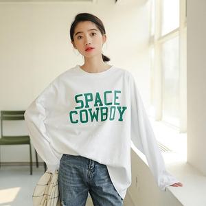 여자 캐주얼 레터링 박스핏 라운드 맨투맨 OCW-TSA-SWFGORLB