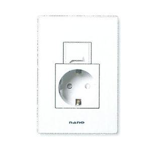 나노 1구 콘센트 USB 전원공급기 2구 아트2 화이트 충전 포트