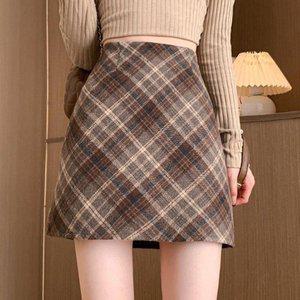 [옷자락]여자 겨울 브라운 체크 하이웨스트 모직 미니스커트_P377725846