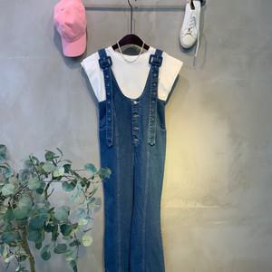 씨샵인더룸 / 터트 절개 단추 데님 멜빵 바지 one color C