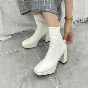 높은굽 여자 앵클 부츠 절개 뒷지퍼 9cm 가보시 패션 (HJJ-W94AA66)