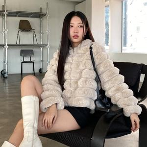 [다잇템] 여자 FW 밍크퍼 후디집업 벌룬 홀리데이 미색 자켓