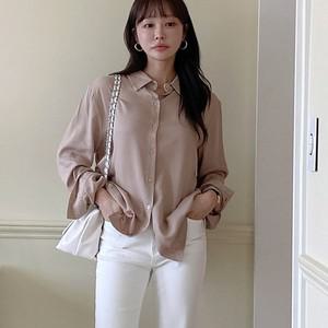 [신상오픈런] 얇은긴팔 찰랑블라우스 무지 여성 루즈핏 박스셔츠