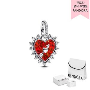 (백화점 보증서 제공) 스피너블 애로우 하트 댕글 참 793667C01