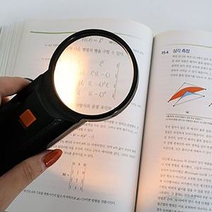 조명확대경 확대경 led 4배율 65mm (WD341F1)
