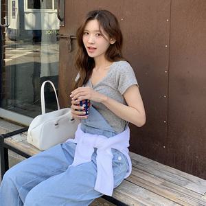 (청순러블리/딥브이넥) 메일리 잔꽃 셔링 반팔 티셔츠 ts4430