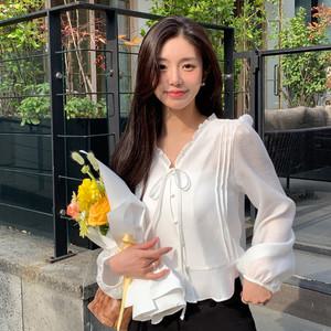 (봄블라우스/여리핏/청순무드) 리퓨아 핀턱 프릴 레이스 리본 페플럼 블라우스 bs8172