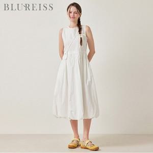 [블루레이스] 백 포인트 벌룬 민소매 롱 원피스_B5M3OP3191