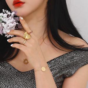 [핑크선물포장 쇼핑백] Saige Surgical Steel Bracelet / 서지컬(써지컬) 팔찌