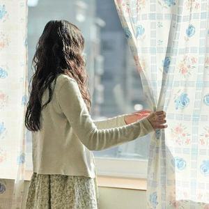 /러움 블루밍그리드 쉬폰 포인트 커튼