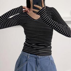 여자 슬림핏 이너 긴팔티 단가라 후드 티셔츠