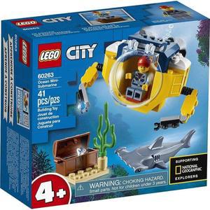 LEGO City Ocean 미니 잠수함 60263, 수중 놀이 세트, 장난감 잠수함, 해적 보물 상자, 귀상어 피규어 및