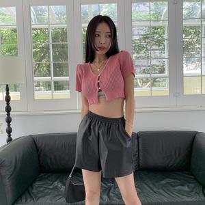 크롭 진주 반팔 브이넥 뮤셀리 버튼 가디건
