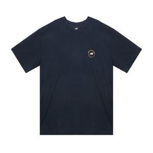 반팔티 NQJ NBNEFCO253-59 UNI NB BOY 트래블 반팔티