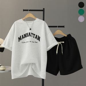 [모노시크] 맨하탄 레터링 티셔츠 + 배색 반바지 세트_MNOG785