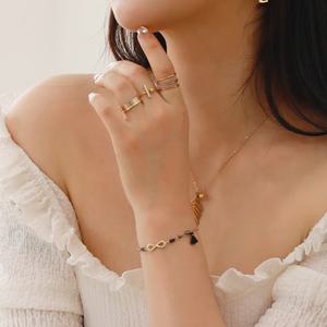 [핑크선물포장 쇼핑백] Kailey Surgical Steel Bracelet / 서지컬(써지컬) 팔찌