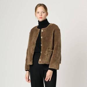 [BCBG] 라운드 에코퍼 자켓 B4W9Y983