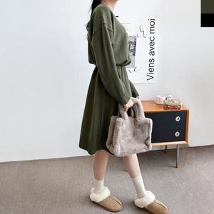 [오노마] ONM 귀엽고 박시한 타입 연출 롱니트 원피스 30대데일리룩  15452425)
