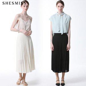 [쉬즈미스]SHESMISS)] 플리츠 백 밴딩 롱 스커트 (택가격 138000원)