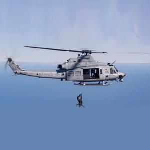 수중드론 GOOSKY E2 UH-1Y 3D RC 헬리콥터 베놈 취미 야외 재미있는 리모컨 장난감 크리스마스 선물