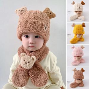 2Pcs 만화 곰 아기 겨울 모자 스카프 세트 어린이 따뜻한 스카프 플러시 니트 모자 두꺼운 귀 보호 소녀 소년을위한 유아 비니